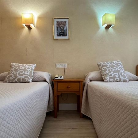 Hostal Atienzar Албасете Екстериор снимка
