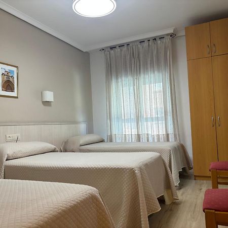 Hostal Atienzar Албасете Екстериор снимка