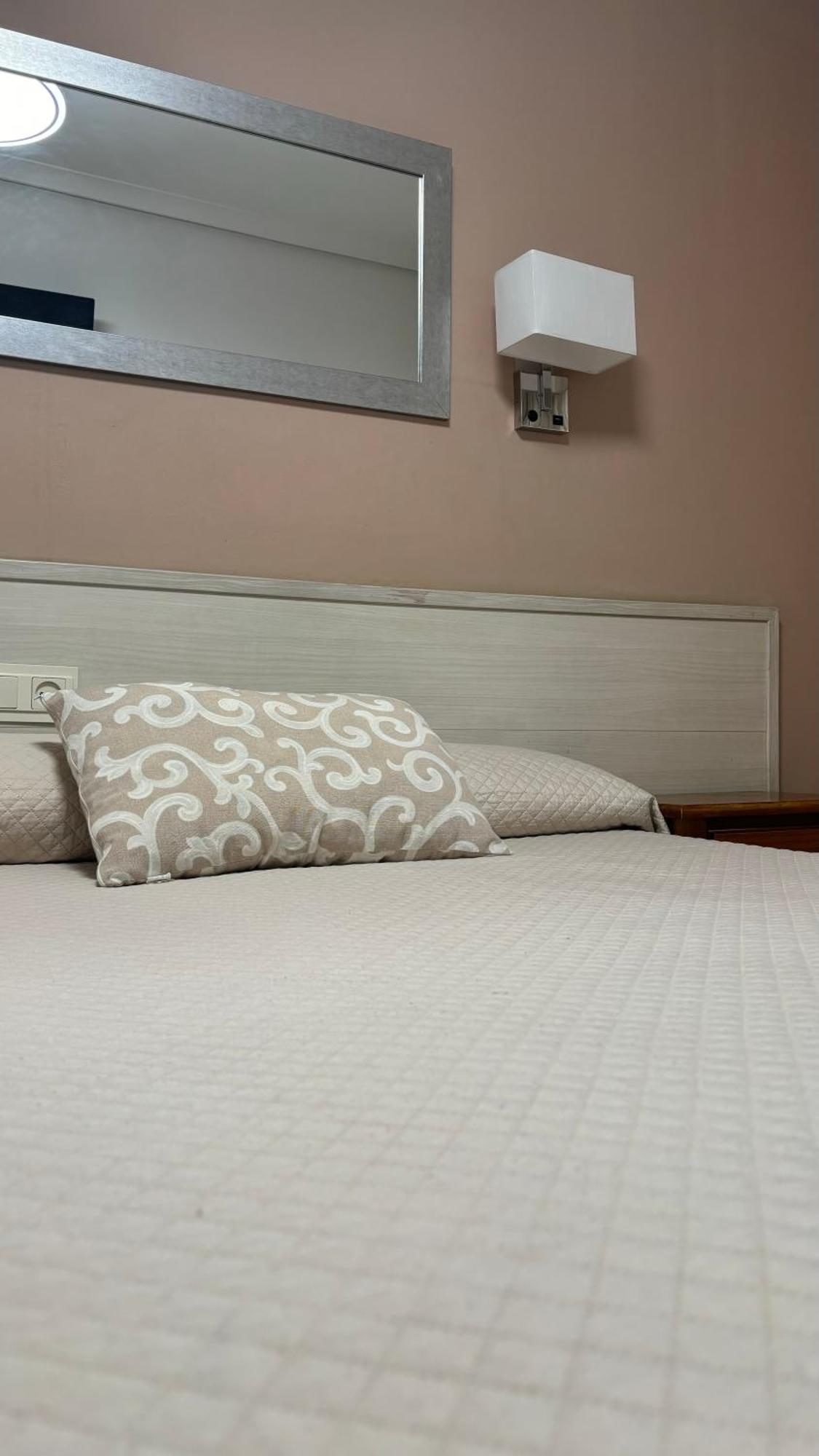 Hostal Atienzar Албасете Екстериор снимка