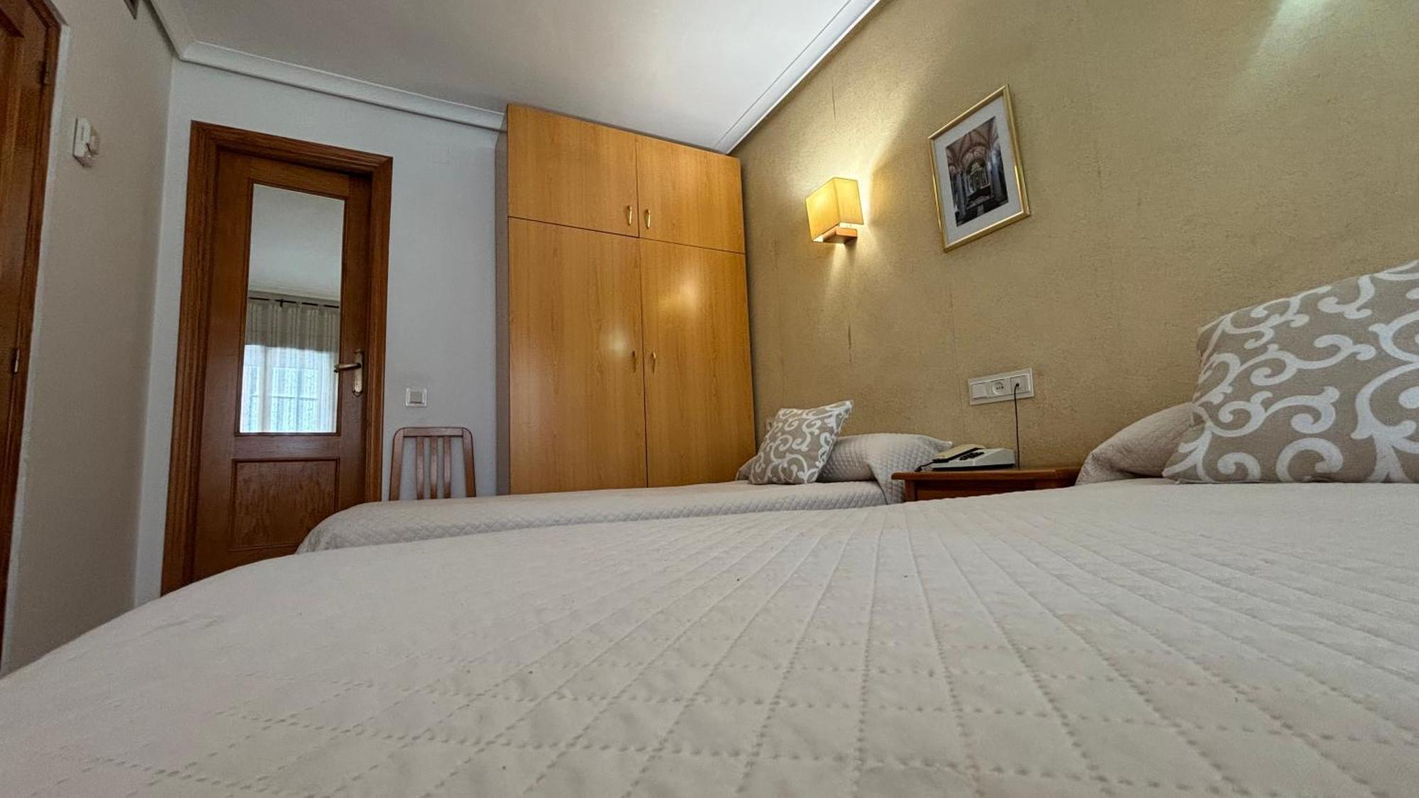 Hostal Atienzar Албасете Екстериор снимка