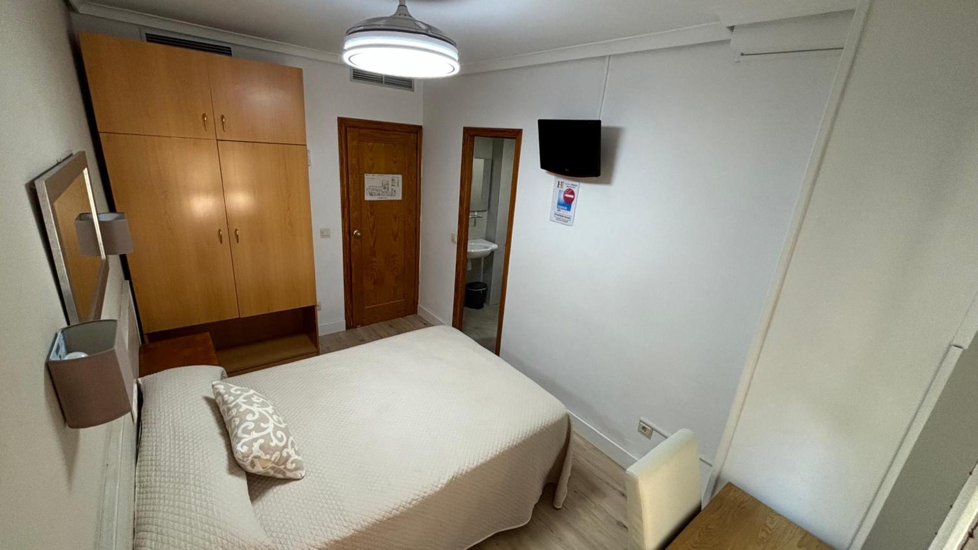 Hostal Atienzar Албасете Екстериор снимка