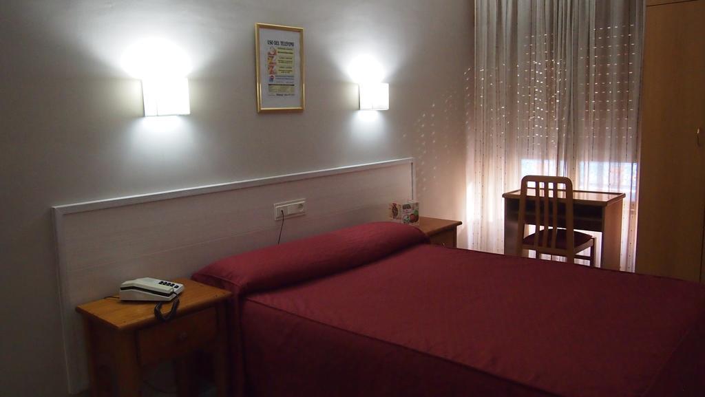 Hostal Atienzar Албасете Екстериор снимка